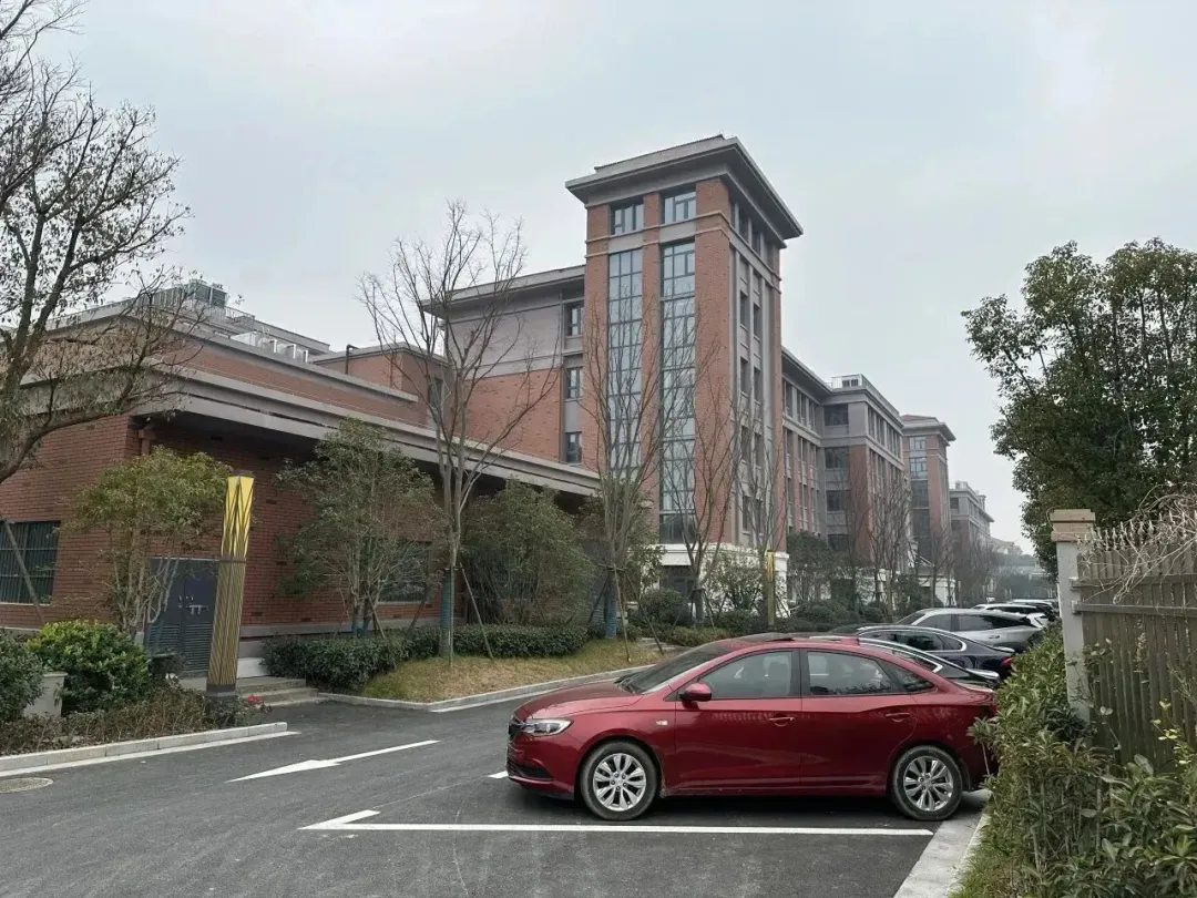 1732689098465748.png 640.webp (16).png